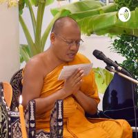 พระราชวัชรบัณฑิต(ประนอม ธมฺมาลงฺกาโร) cover