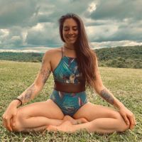 Bruna Sanchez ॐ - Yoga - cover