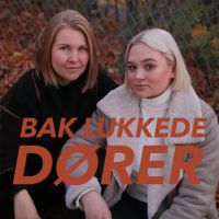 Bak lukkede dører cover