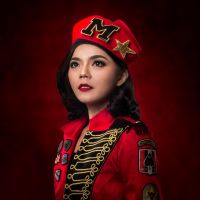 Merry Riana cover