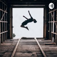 Flippin’ or trippin’ the resale podcast cover